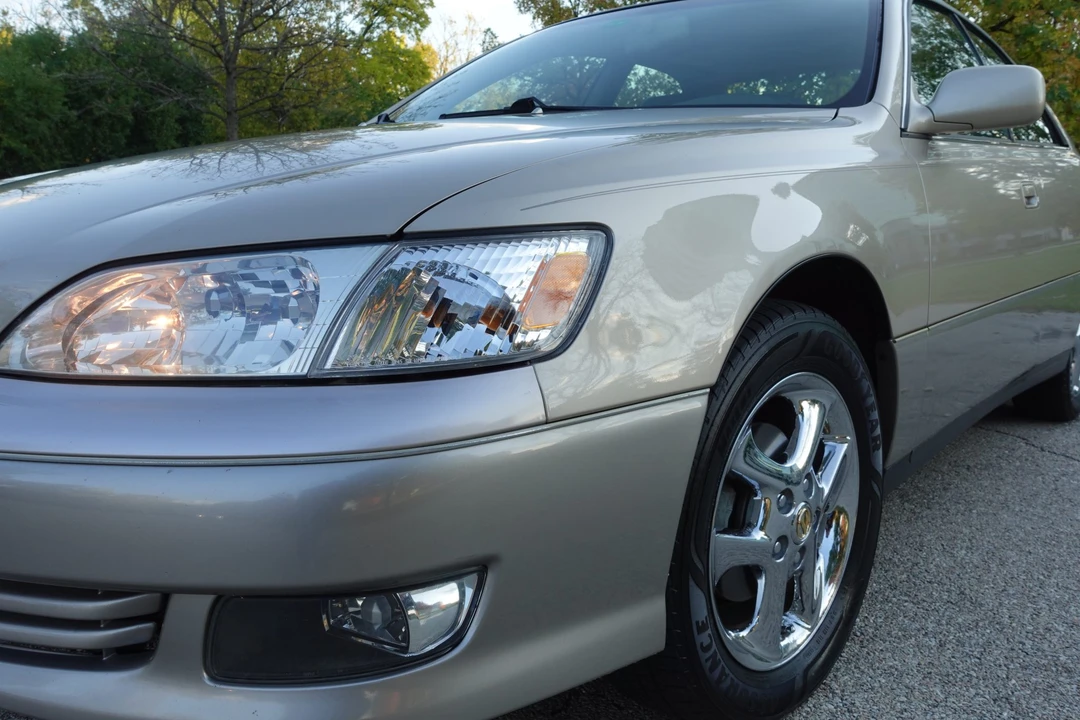 2001 Lexus ES 3rd Gen - Image 14 of 31