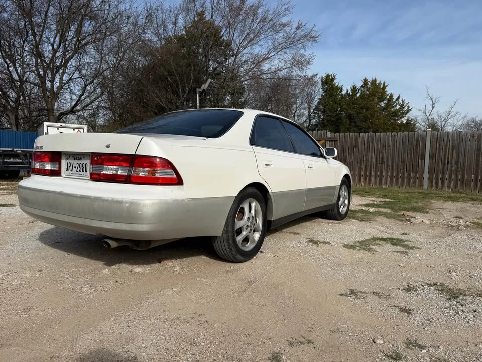 2001 Lexus ES 3rd Gen - Image 4 of 7