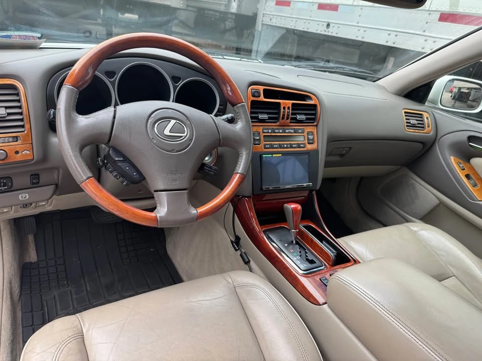 2001 Lexus GS 2nd Gen - Image 8 of 9