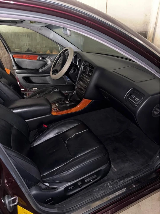 2001 Lexus GS 2nd Gen - Image 6 of 7