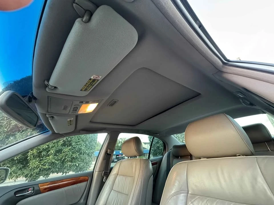 2001 Lexus GS 2nd Gen - Image 12 of 16