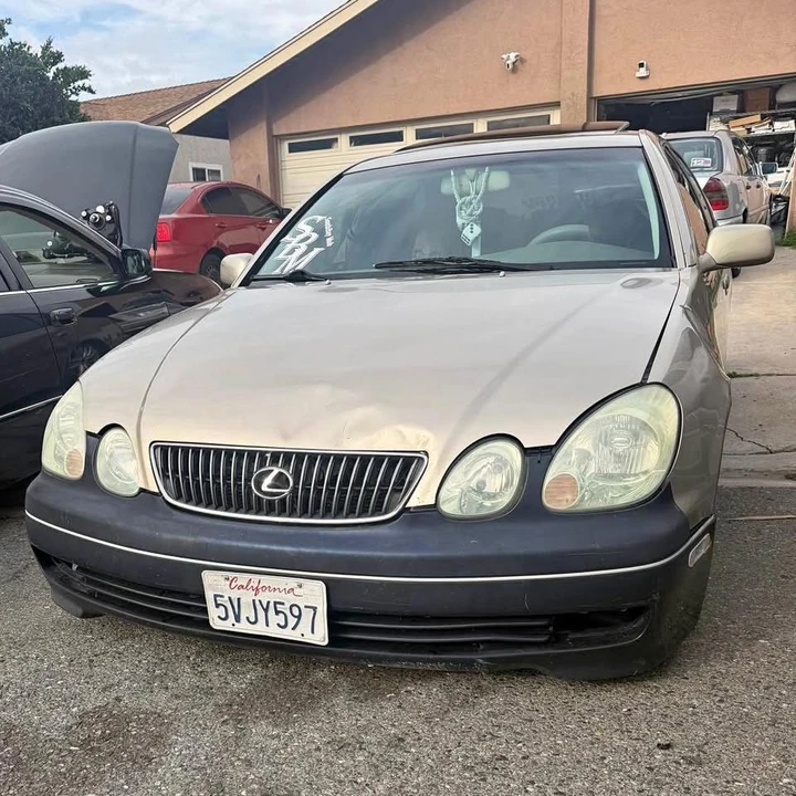 2001 Lexus GS 2nd Gen - Image 2 of 5
