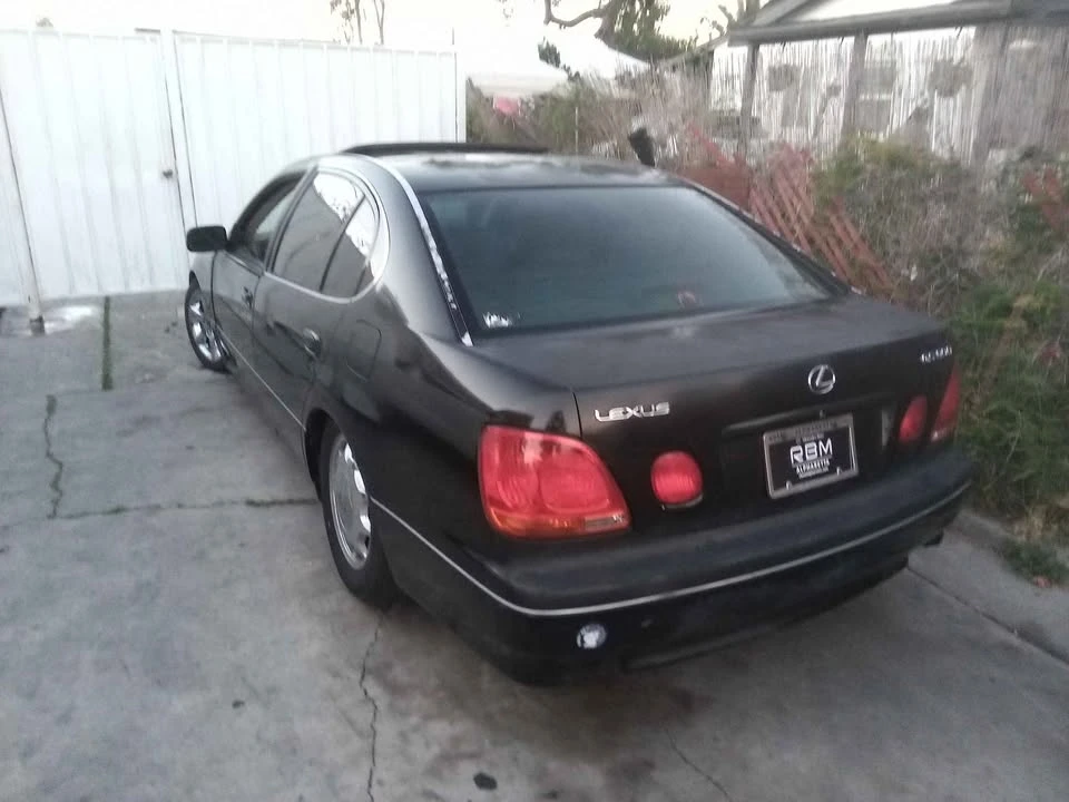 2001 Lexus GS 2nd Gen - Image 3 of 4