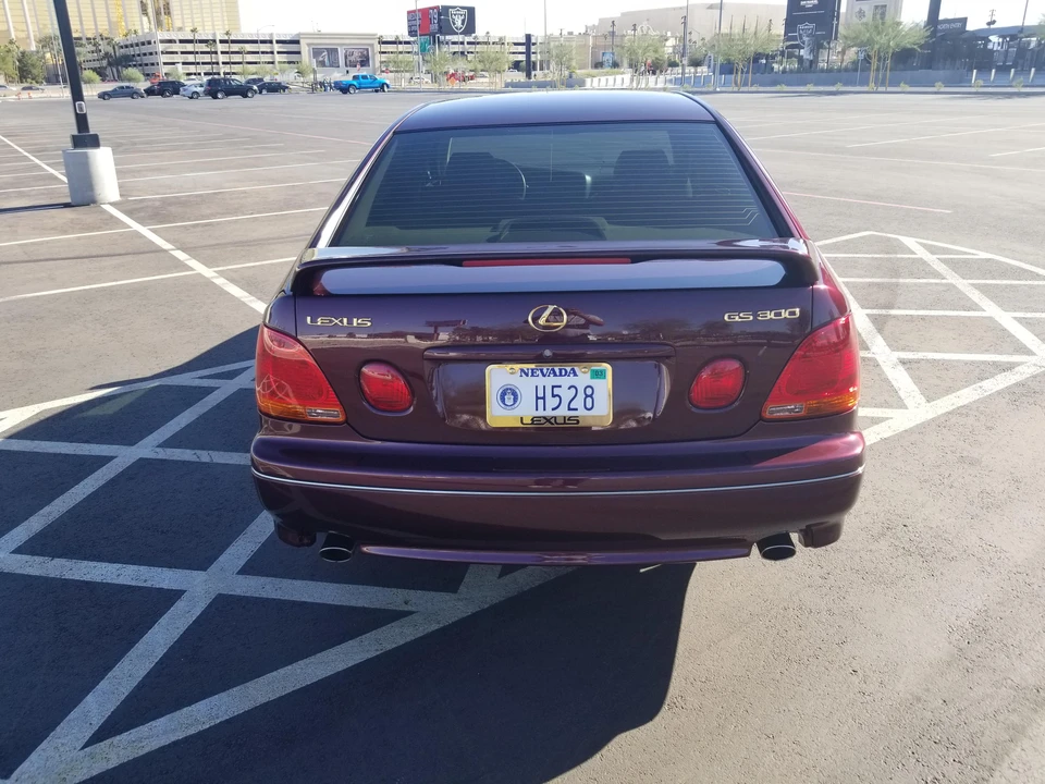 2001 Lexus GS 2nd Gen - Image 5 of 31
