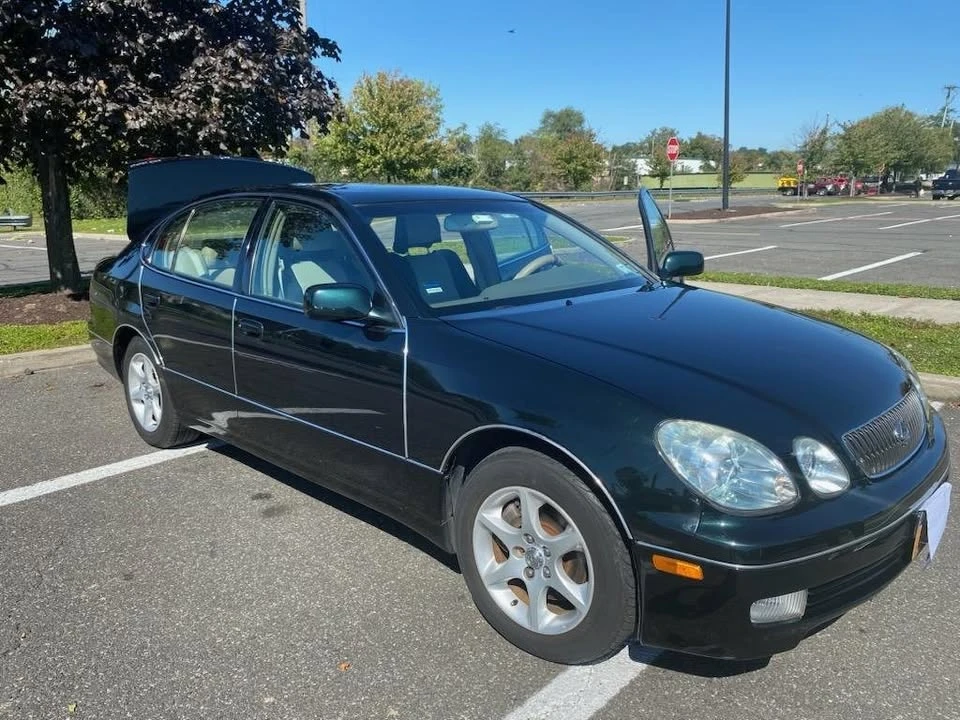 2001 Lexus GS 2nd Gen - Image 2 of 12