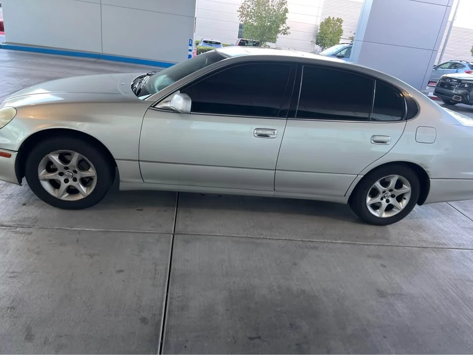 2001 Lexus GS 2nd Gen - Image 2 of 7