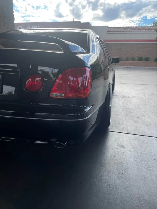 2001 Lexus GS 2nd Gen - Image 2 of 10