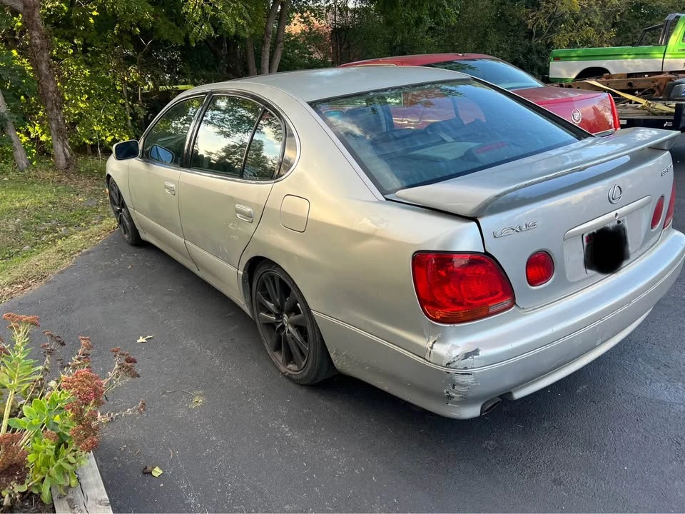 2001 Lexus GS 2nd Gen - Image 2 of 9