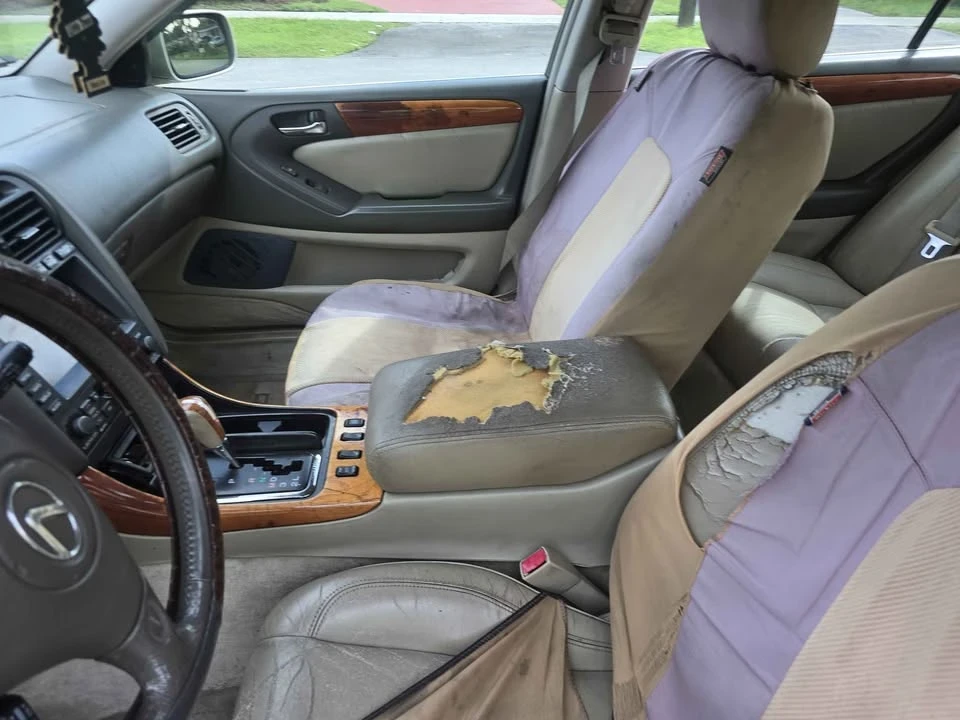 2001 Lexus GS 2nd Gen - Image 6 of 16