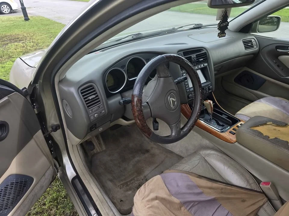 2001 Lexus GS 2nd Gen - Image 7 of 16