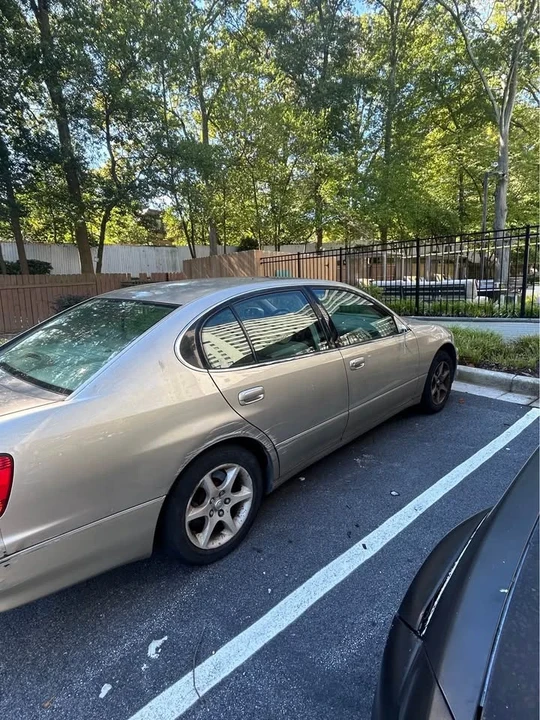 2001 Lexus GS 2nd Gen - Image 2 of 6