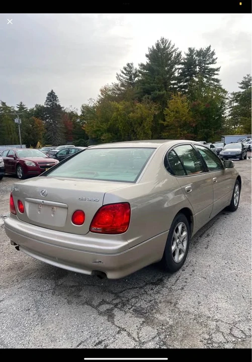 2001 Lexus GS 2nd Gen - Image 6 of 12