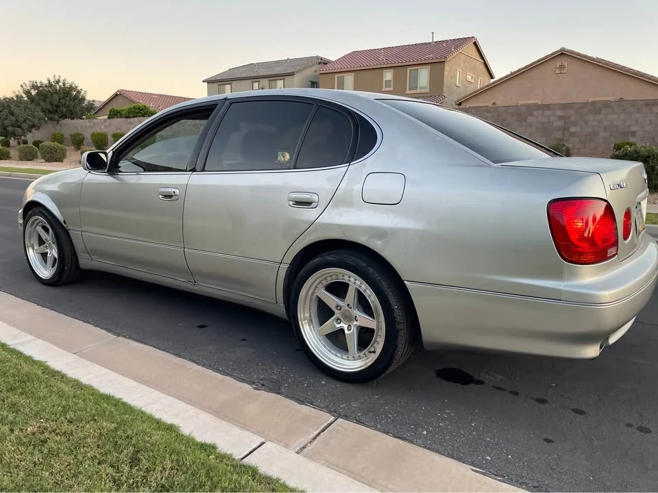 2001 Lexus GS 2nd Gen - Image 3 of 13