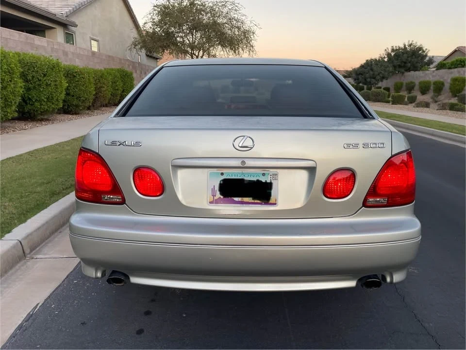 2001 Lexus GS 2nd Gen - Image 6 of 13