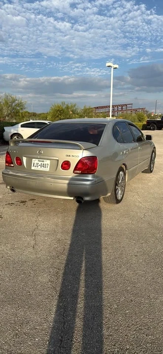 2001 Lexus GS 2nd Gen - Image 5 of 9