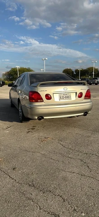 2001 Lexus GS 2nd Gen - Image 4 of 9