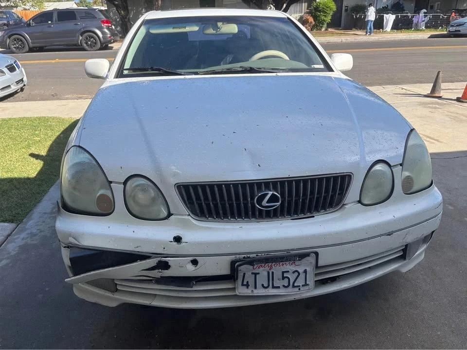 2001 Lexus GS 2nd Gen - Image 2 of 10