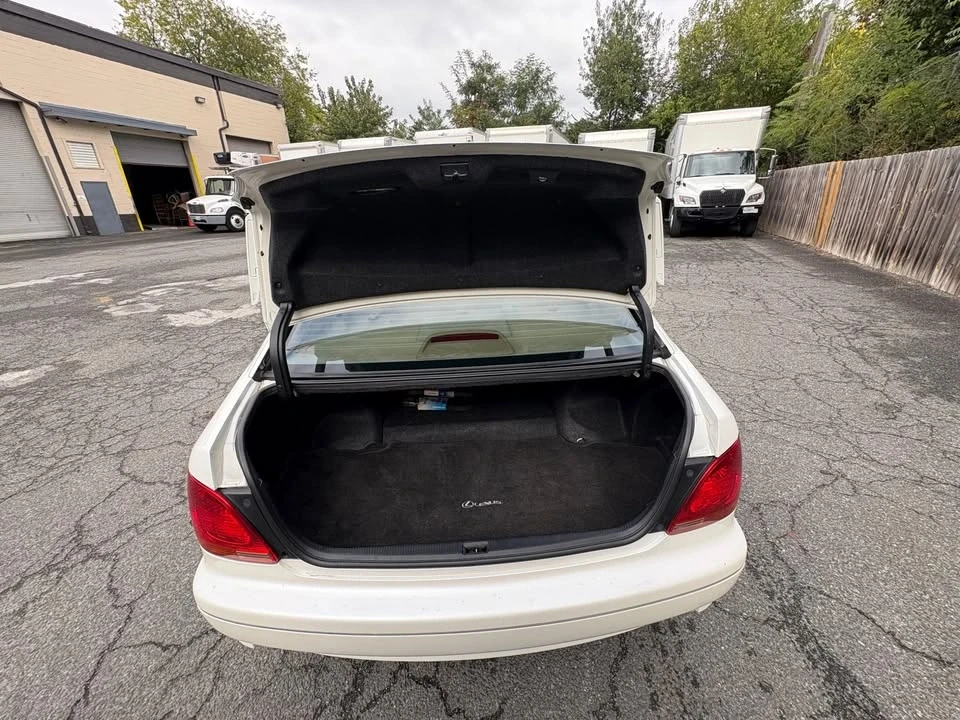 2001 Lexus GS 2nd Gen - Image 6 of 17