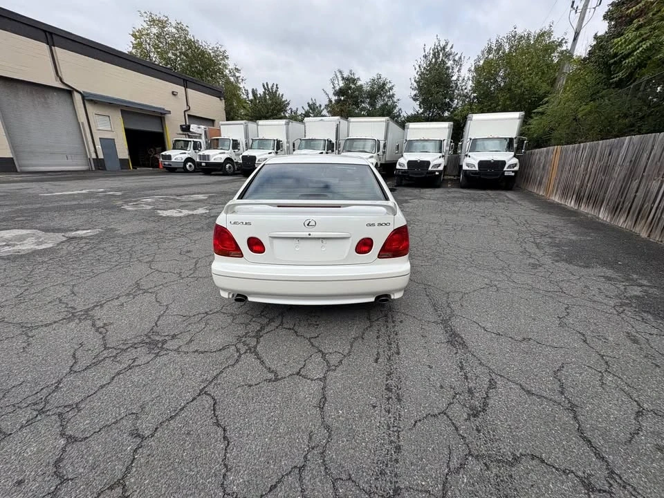 2001 Lexus GS 2nd Gen - Image 5 of 17