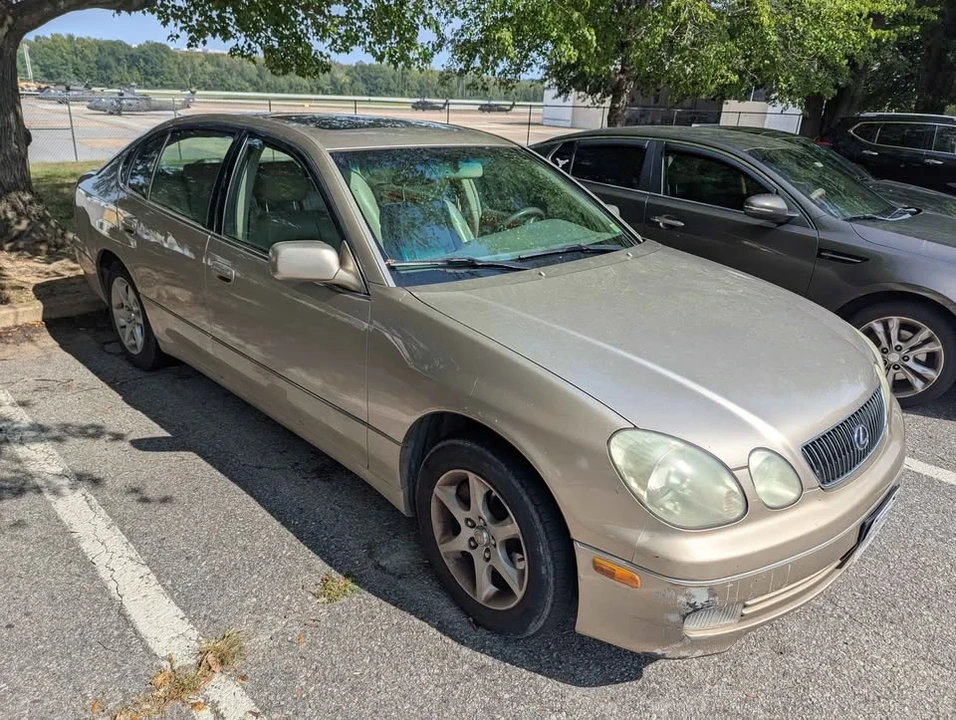 2001 Lexus GS 2nd Gen - Image 3 of 11