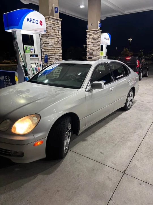 2001 Lexus GS 2nd Gen - Image 4 of 7