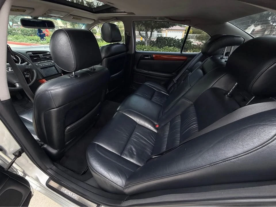 2001 Lexus GS 2nd Gen - Image 11 of 14
