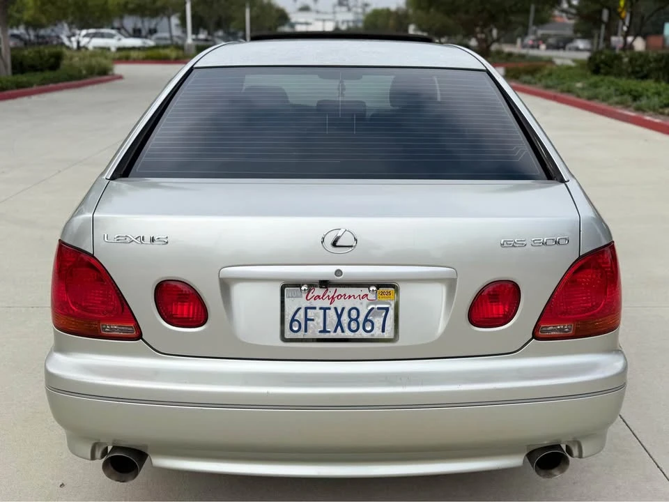 2001 Lexus GS 2nd Gen - Image 4 of 14