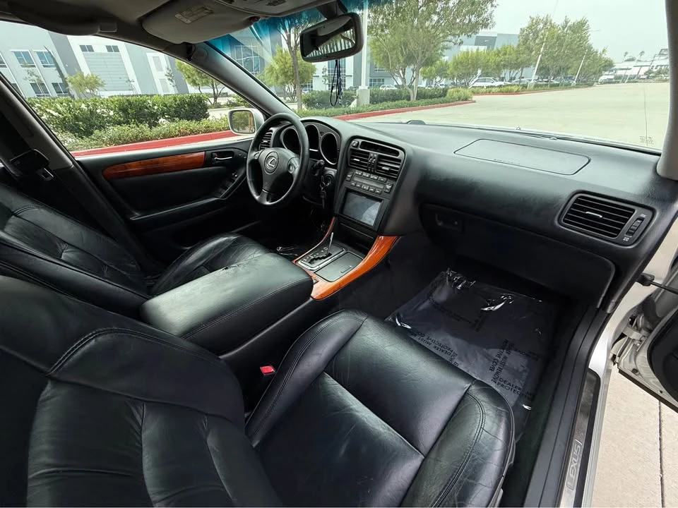 2001 Lexus GS 2nd Gen - Image 13 of 14