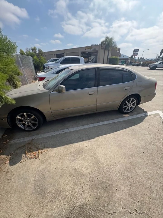 2001 Lexus GS 2nd Gen - Image 3 of 4