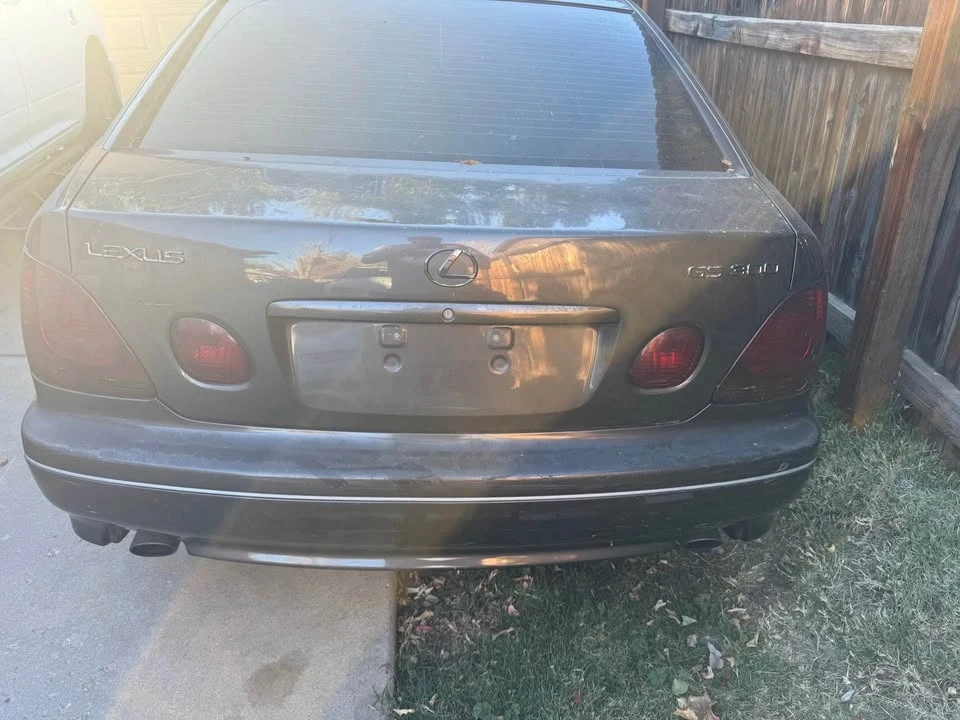 2001 Lexus GS 2nd Gen - Image 9 of 9