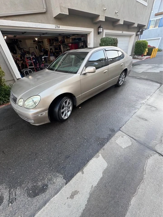2001 Lexus GS 2nd Gen - Image 2 of 4