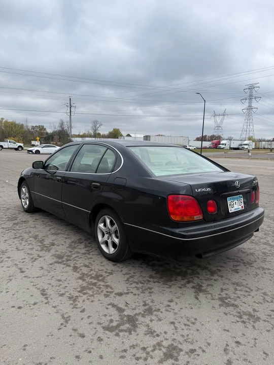 2001 Lexus GS 2nd Gen - Image 2 of 7