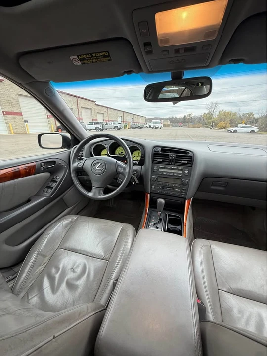2001 Lexus GS 2nd Gen - Image 5 of 7