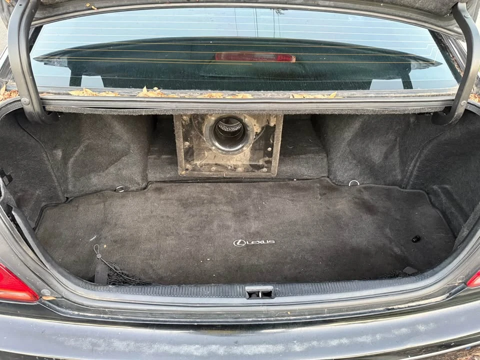 2001 Lexus GS 2nd Gen - Image 13 of 13