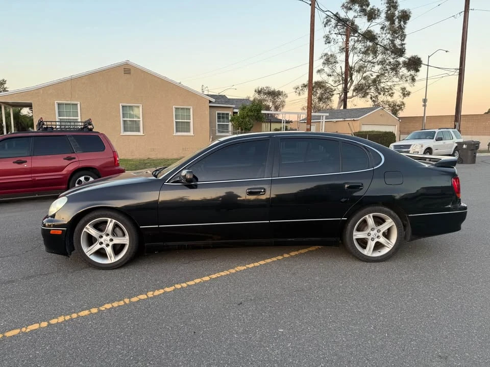 2001 Lexus GS 2nd Gen - Image 3 of 13