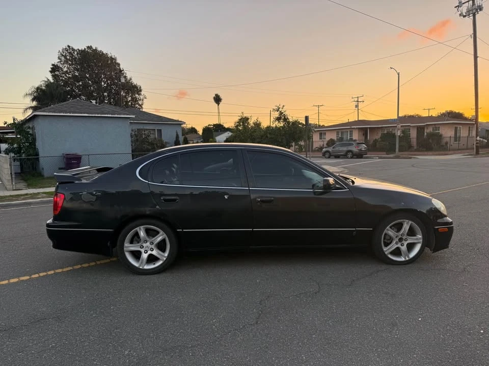 2001 Lexus GS 2nd Gen - Image 6 of 13