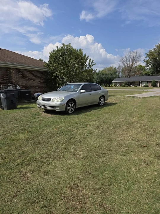 2001 Lexus GS 2nd Gen - Image 4 of 5