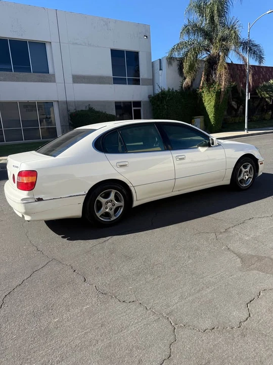 2001 Lexus GS 2nd Gen - Image 5 of 9