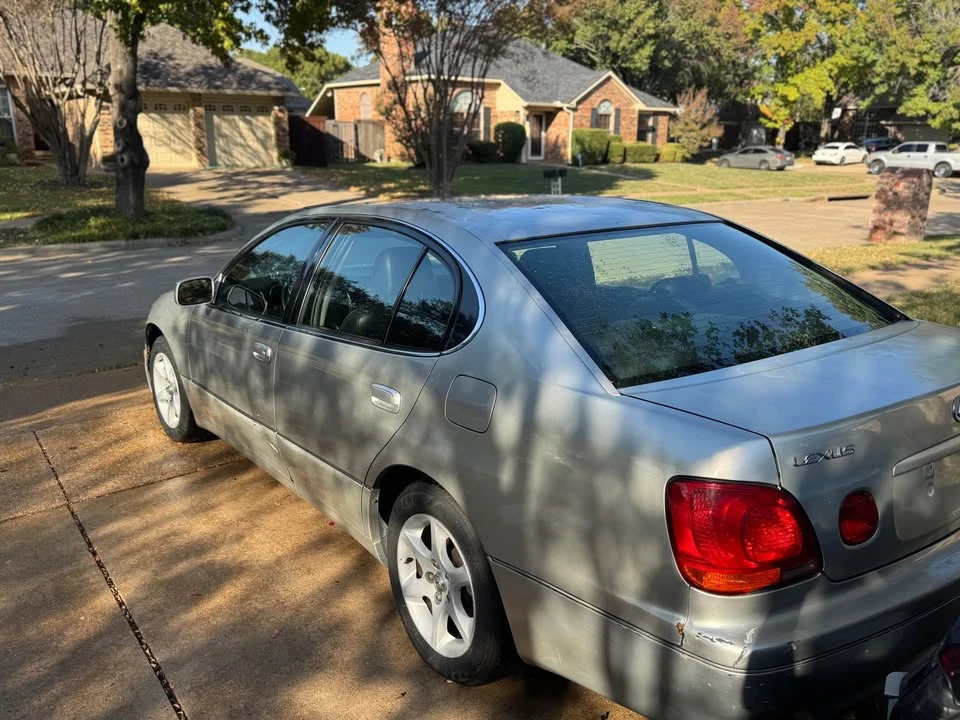 2001 Lexus GS 2nd Gen - Image 6 of 10