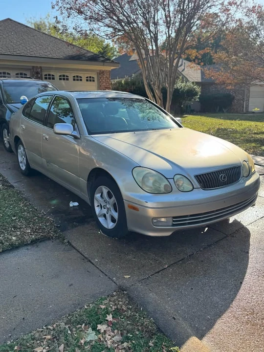 2001 Lexus GS 2nd Gen - Image 3 of 10