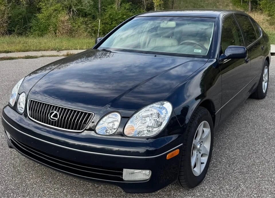 2001 Lexus GS 2nd Gen - Image 8 of 16