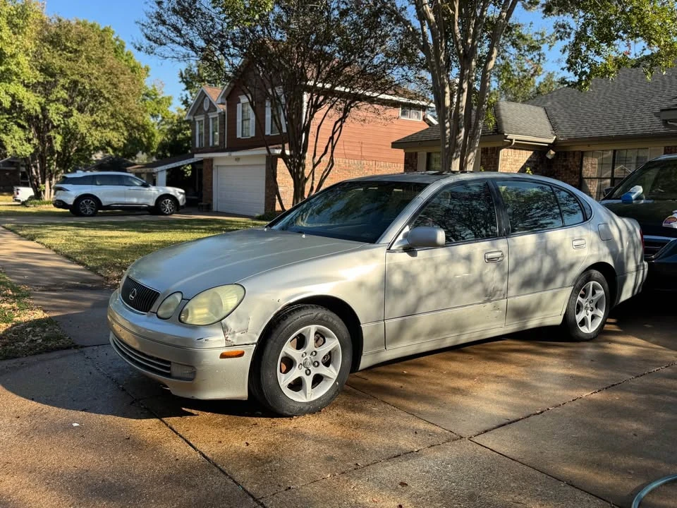 2001 Lexus GS 2nd Gen - Image 2 of 10