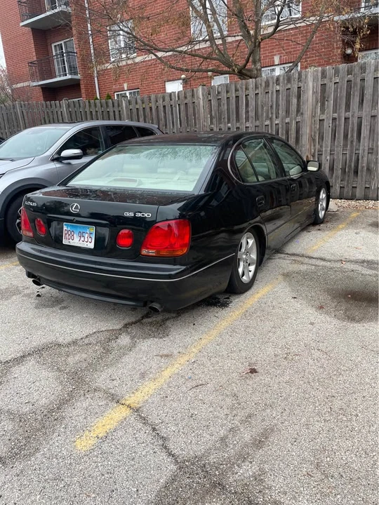 2001 Lexus GS 2nd Gen - Image 6 of 10
