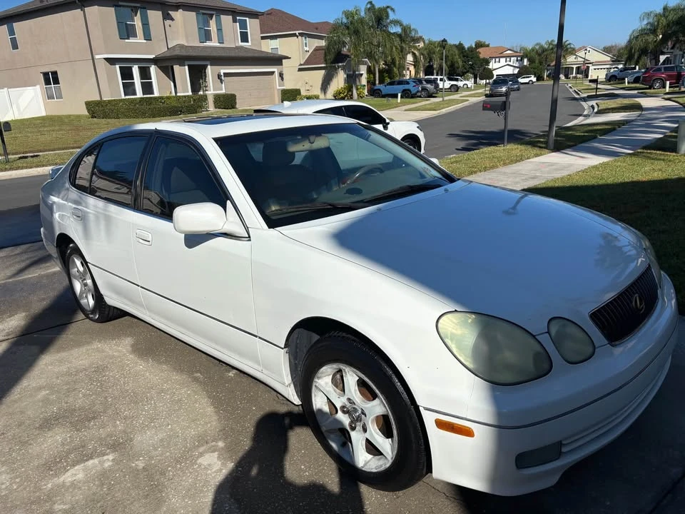 2001 Lexus GS 2nd Gen - Image 10 of 16