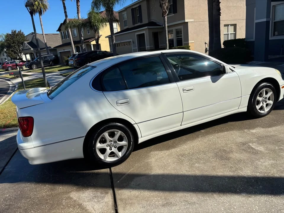 2001 Lexus GS 2nd Gen - Image 11 of 16