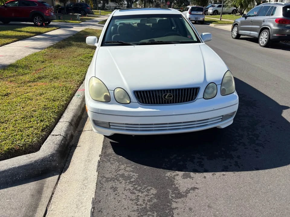 2001 Lexus GS 2nd Gen - Image 2 of 16