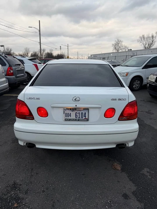 2001 Lexus GS 2nd Gen - Image 15 of 17