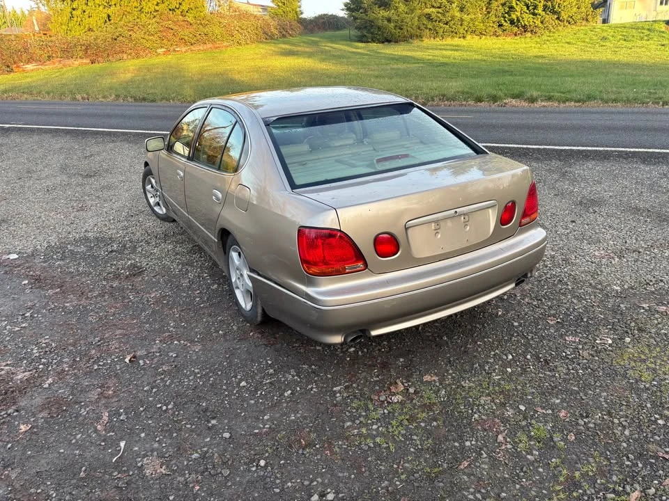 2001 Lexus GS 2nd Gen - Image 2 of 8