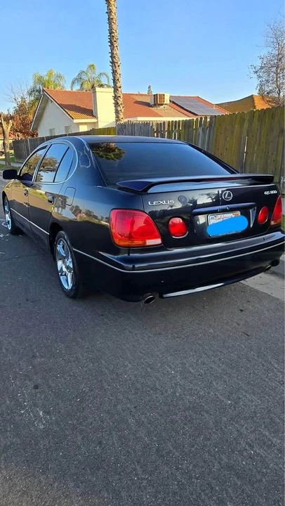 2001 Lexus GS 2nd Gen - Image 2 of 9