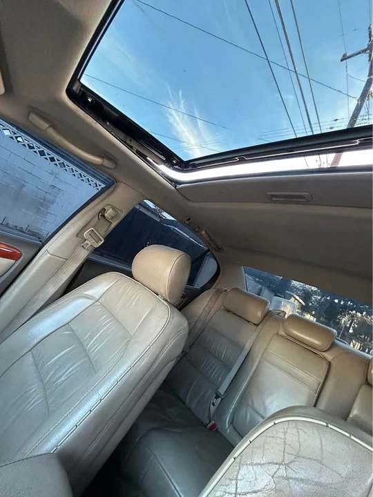 2001 Lexus GS 2nd Gen - Image 9 of 9
